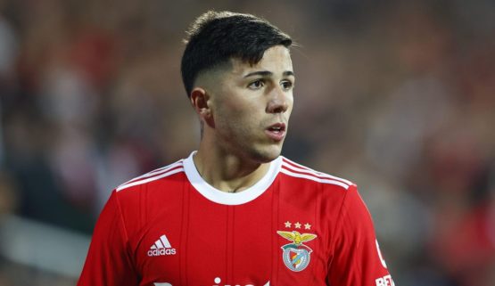 Enzo Fernandez: Benfica hit out at ‘disrespectful’ Chelsea over pursuit of Argentina midfielder