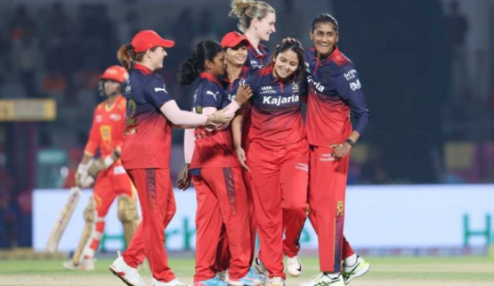 क्रिकेटमा आरसिबीको ऐतिहासिक सफलता – प्लेअफमा पुग्ने पहिलो टोली बन्दै तपाईंको सट्टेबाजीको सपना साकार हुने बेला आयो!