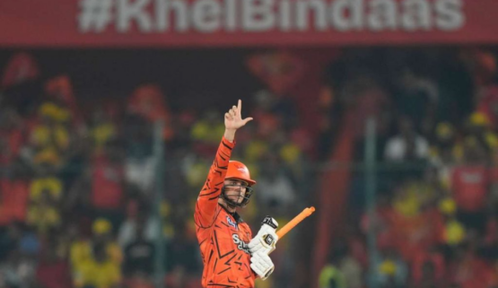 चेन्नई सुपर किंग्सलाई १० रनले हराउँदै हैदराबाद शीर्ष चारमा, रोमाञ्चक खेलमा नेपाली सट्टेबाजी प्रेमीहरूको उत्साह!